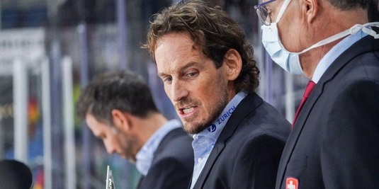 Antrenorul a fost demis după ce s-a descoperit că a prezentat informaţii false despre certificatul de vaccinare Covid