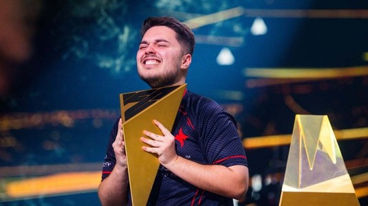 Răzvan Puiu, vis împlinit după ce a devenit campion mondial la EA FC: "Prin muncă şi dorinţă poţi realiza orice"