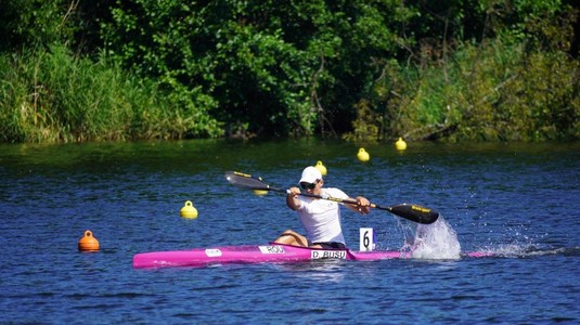 David Buşu, de neoprit în Campionatul Naţional de Kaiac Viteză. Performanţă remarcabilă reuşit de tânărul sportiv
