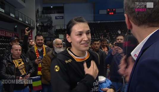 VIDEO | Moment superb în Danemarca. Cristina Neagu, înconjurată de fani după victoria cu CSM. Cum a reacţionat
