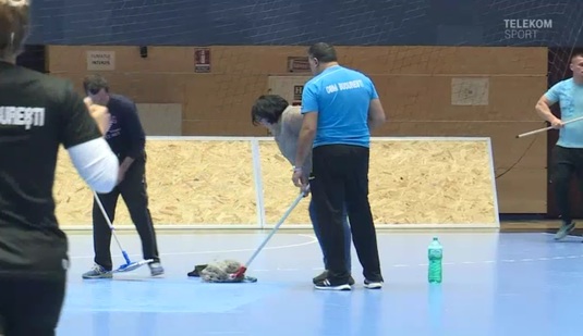 Antrenament printre mopuri pentru CSM. VIDEO | Imagini de la şedinţa condusă de Per Johansson înainte de meciul cu Metz
