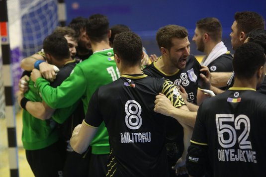 CSM Bucureşti s-a calificat în semifinalele Ligii Naţionale de handbal masculin după o victorie clară cu Poli Timişoara