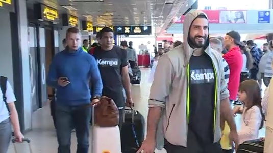 VIDEO | Dinamoviştii s-au intors istoviţi din Rusia. ”În 72 de ore am dormit doar 12”