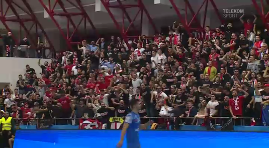 VIDEO EXCLUSIV | Atmosferă incendiară în Sala Dinamo. Suporterii i-au purtat pe handbalişti spre victorie 
