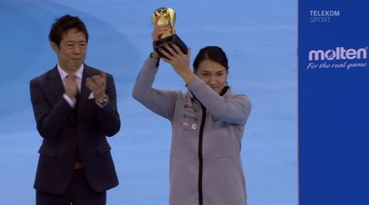 VIDEO | Cristina Neagu, mândria României! A fost premiată de Federaţia Internaţională de Handbal, în Japonia