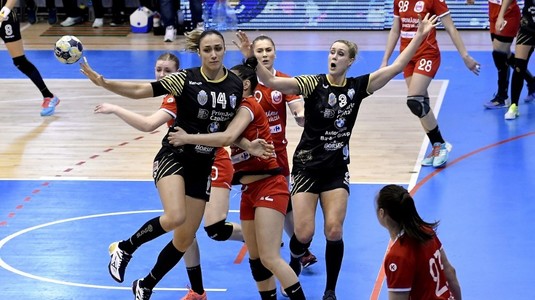 CSM Bucureşti, lider neînvins al Ligii Naţionale de handbal feminin şi după confruntarea cu SCM Rm. Vâlcea