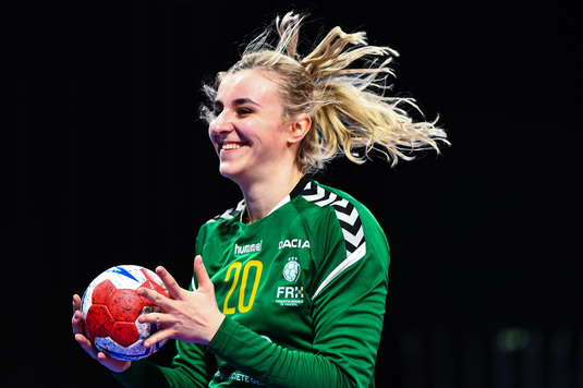 Iulia Dumanska, portarul naţionalei de handbal feminin, va juca la Gloria Bistriţa din viitorul sezon