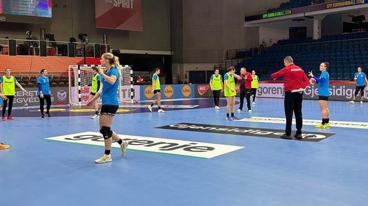 Naţionala s-a antrenat la Debrecen. Vineri se va duela cu Cehia la Campionatul European