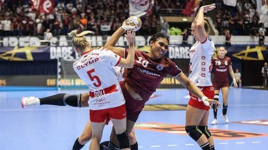 A noua înfrângere în grupa B a Ligii Campionilor pentru Rapid! Denisa Şandru a reuşit 18 parade în poartă cu Esbjerg