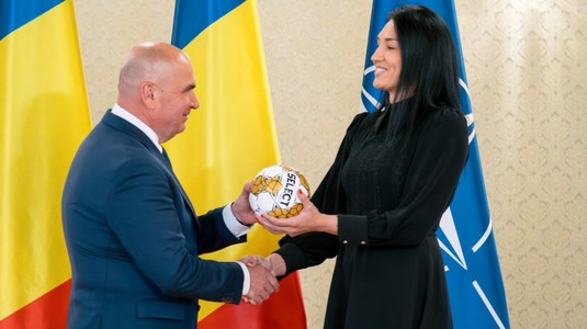 Cristina Neagu, după ce a fost decorată de preşedintele interimar Ilie Bolojan: "Împart cu voi această recunoaştere. Pentru că n-am fost niciodată singură"