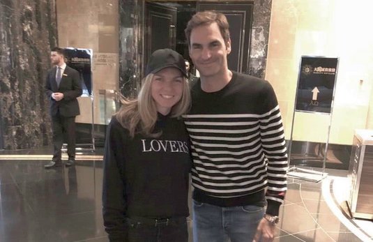 IMAGINEA ZILEI | Cum au reacţionat Simona Halep şi Roger Federer când au trecut unul pe lângă celălalt
