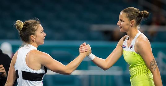 Simona Halep – Karolina Pliskova 5-7, 1-6. Eliminată în semifinale, Simona ratează revenirea pe locul 1 WTA