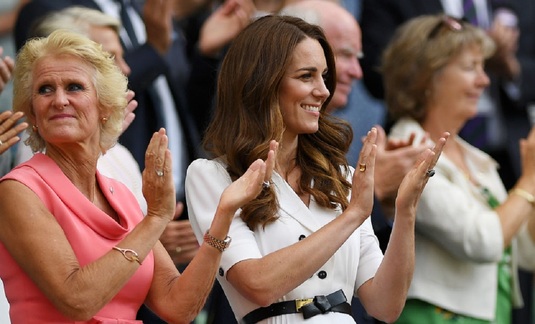 Simona joacă tare! :) Halep a invitat-o pe ducesa Kate Middleton să o susţină la finala cu Serena Williams