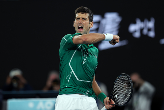 Novak Djokovic, victorie şi calificare fără emoţii în finală la Australian Open. Sârbul n-a avut probleme cu Federer