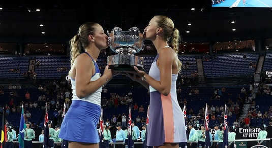 Kristina Mladenovic şi Timea Babos, campioane pentru a doua oară la Australian Open, la dublu
