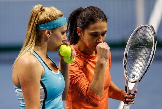 Raluca Olaru şi Nadia Kichenok au câştigat turneul de la Sankt Petersburg la dubl