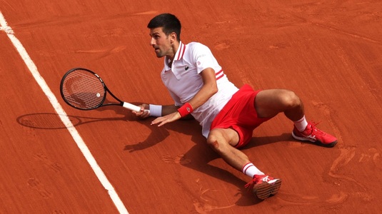Moment rar în tenis! Meciul Djokovic-Berrettini a fost întrerupt 20 de minute. Spectatorii, rugaţi să plece din arenă