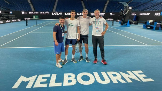FOTO | Djokovic s-a antrenat la Australian Open, după ce a scăpat de problemele cu viza. Prima reacţie a liderului mondial
