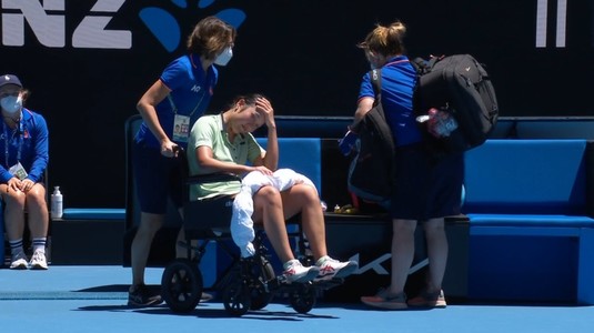 VIDEO | Harmony Tan a părăsit terenul în scaun cu rotile în meciul cu Elina Svitolina. Arbitrul a intervenit: "Opreşte-te!"