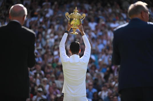 Novak Djokovic e legendar! Sârbul a câştigat pentru a şaptea oară turneul de la Wimbledon