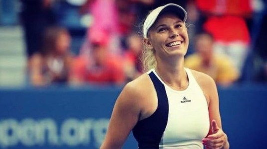 Caroline Wozniacki s-a calificat în turul doi la Australian Open. Magda Linette, lovită de dureri, a abandonat după nici o oră de joc