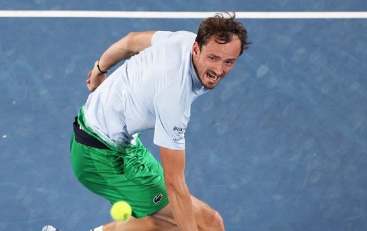 Daniil Medvedev, amendat cu 76.000 de dolari pentru comportament nesportiv la Australian Open
