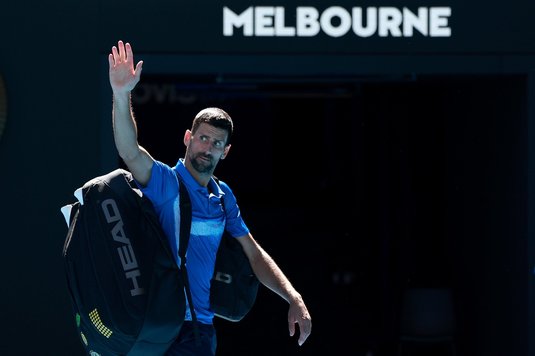 Novak Djokovic le-a răspuns contestatarilor, după ce a fost huiduit la Australian Open. Sârbul a postat un RMN şi un mesaj dur