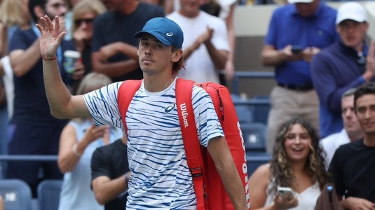 Final incendiar la Washington. Alex de Minaur s-a impus în faţa lui Davidovich Fokina, după ce a salvat trei mingi de meci
