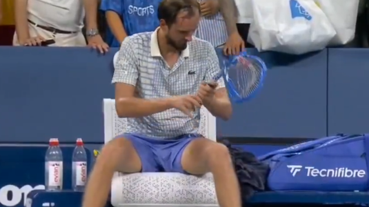 A venit nota de plată! Daniil Medvedev a primit o amendă uriaşă, după ce şi-a ieşit din minţi în partida pierdută ruşinos în primul tur US Open