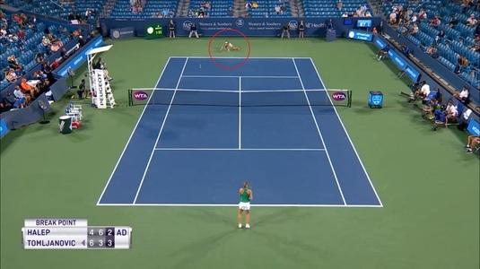 Momentul în care Simona Halep a arătat de ce este numărul 1 WTA. Şi-a pus adversara în genunchi cu această lovitură. Video