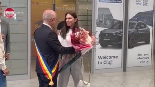Emil Boc a aşteptat-o pe Simona Halep la Cluj! Primele cuvinte pentru evenimentul sportiv: "M-a impresionat că oamenii de la aeroport au aplaudat" | VIDEO