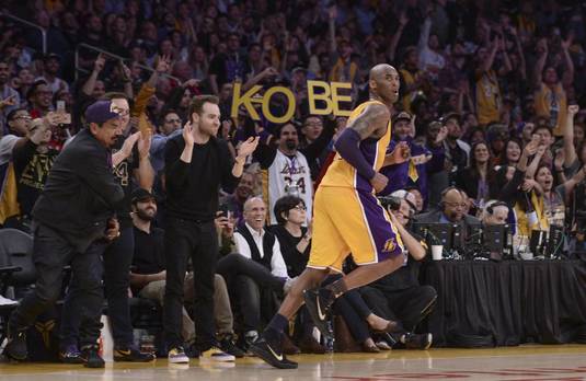 Kobe Bryant a reuşit 60 de puncte în ultimul meci al carierei VIDEO