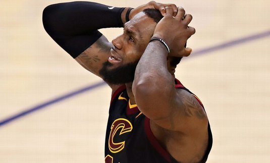 LeBron James a jucat ultimele trei meciuri ale finalei NBA cu mâna ruptă: "Am fost impulsionat de emoţii"