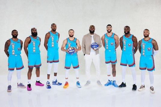 "Team OGs" a câştigat noul format All-Star Game 2025. Stephen Curry, ales MVP