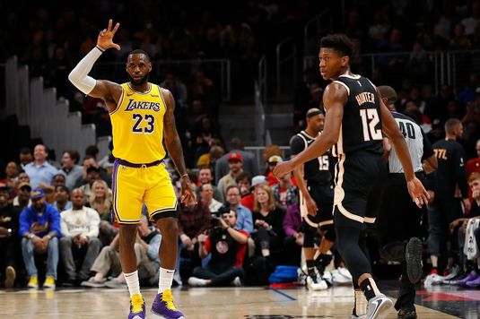 VIDEO  | Încă o lecţie de baschet dată de LeBron James. Serie impresionantă de victorii pentru Lakers 