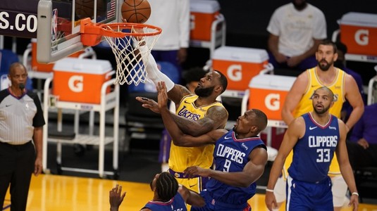 Surprize mari în startul noului sezon din NBA. Ultimele două campioane, Lakers şi Golden State, înfrângeri usturătoare. Meciurile sunt la Telekom Sport