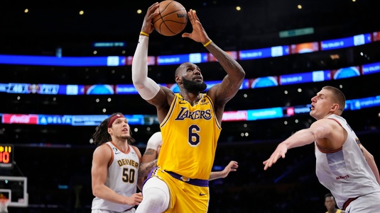 Şoc în NBA. LeBron James, aproape de retragere după înfrângerea ruşinoasă suferită de LA Lakers în finala Conferinţei de Vest