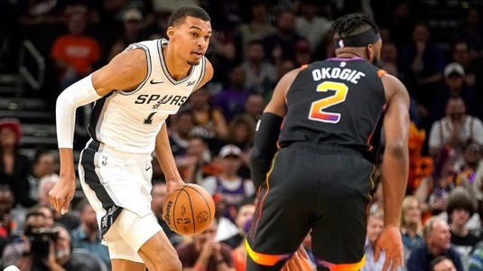 Revenire spectaculoasă pentru San Antonio Spurs. Victorie dramatică în meciul cu Phoenix Suns