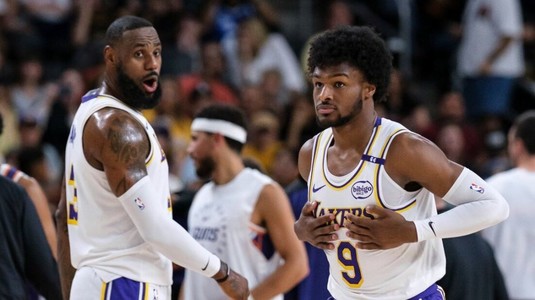 LeBron James şi fiul său au jucat un meci împreună pentru Lakers. Bronny James a avut doar o aruncare ratată în 13 minute