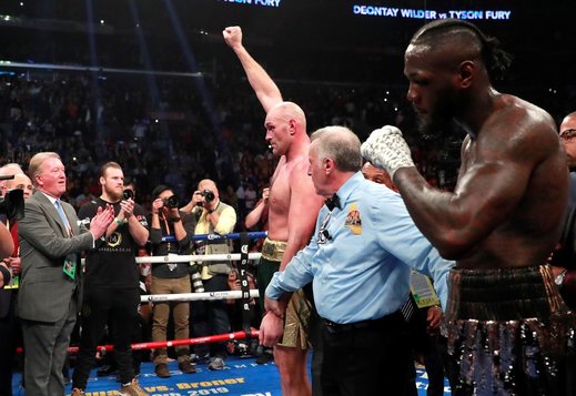 VIDEO | Deontay Wilder vs. Tyson Fury, bătălia giganţilor. Americanul rămâne cu titlul WBC. L-a trimis pe Fury la podea, dar arbitrii au văzut remiză la final