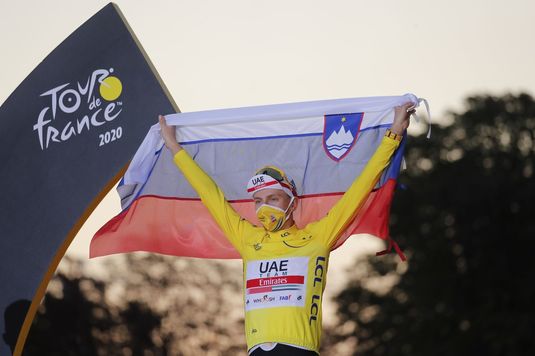 Tadej Pogacar, cel mai tânăr ciclist câştigător al Turului Franţei din ultimii 116 ani. Iată podiumul final al ediţiei 2020 din Hexagon