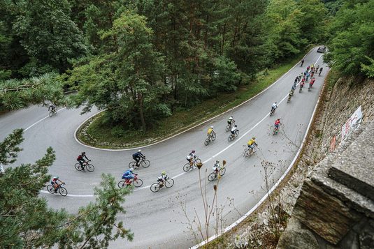 Pe 11 septembrie, cicliştii amatori se luptă pentru trofeul King of the Mountain la Pasul Dichiu