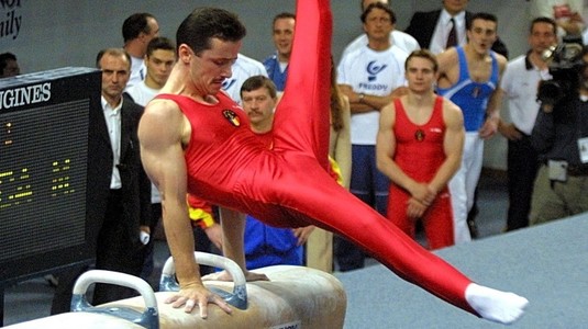 Un nou scandal în gimnastica românescă. Un sportiv îi cere demisia lui Marius Urzică. "N-a demonstrat nimic"