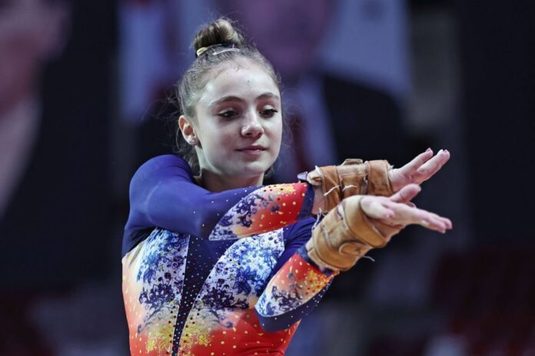 Sabrina Maneca-Voinea, aproape de o medalie uriaşă la Campionatele Mondiale de gimnastică
