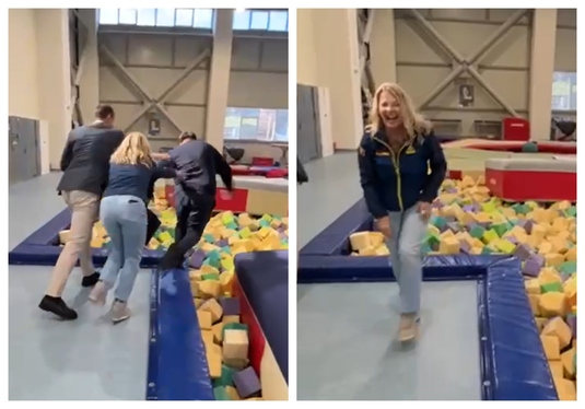 VIDEO AMUZANT | Ionuţ Popa, preşedintele CS Dinamo, aruncat în groapa cu bureţi de Nadia Comăneci şi Mihai Covaliu