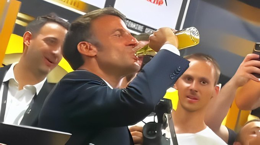 VIDEO | Preşedintele Franţei a băut bere în vestiarul lui Toulouse. Ce s-a întâmplat