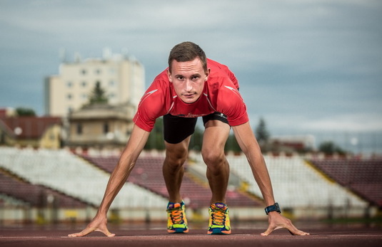Singurul român care va alerga între Los Angeles şi Las Vegas, 550 de kilometri! "Am alergat cu pantofii peticiţi de cizmar"