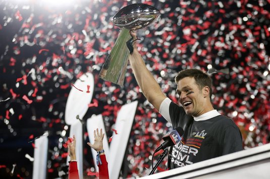 Tampa Bay Buccaneers, victorie în Super Bowl în faţa lui Kansas City. Tom Brady a ajuns la şapte trofee în NFL
