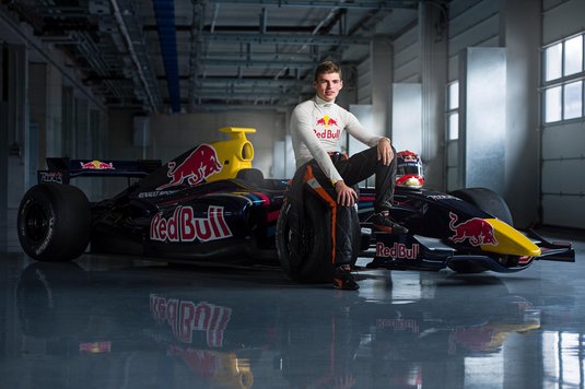 VIDEO | Verstappen îşi asumă responsabilitatea accidentului cu Vettel: Nu sunt fericit de ceea cea am făcut