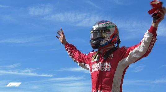 VIDEO | Kimi Raikkonen a câştigat Marele Premiu de Formula 1 din SUA. Lupta pentru titlul mondial continuă